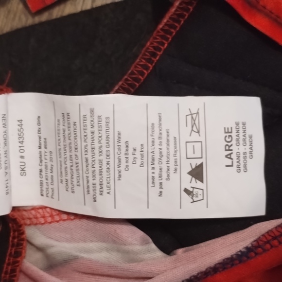 Captain Marvel costume - Picture 12 of 17